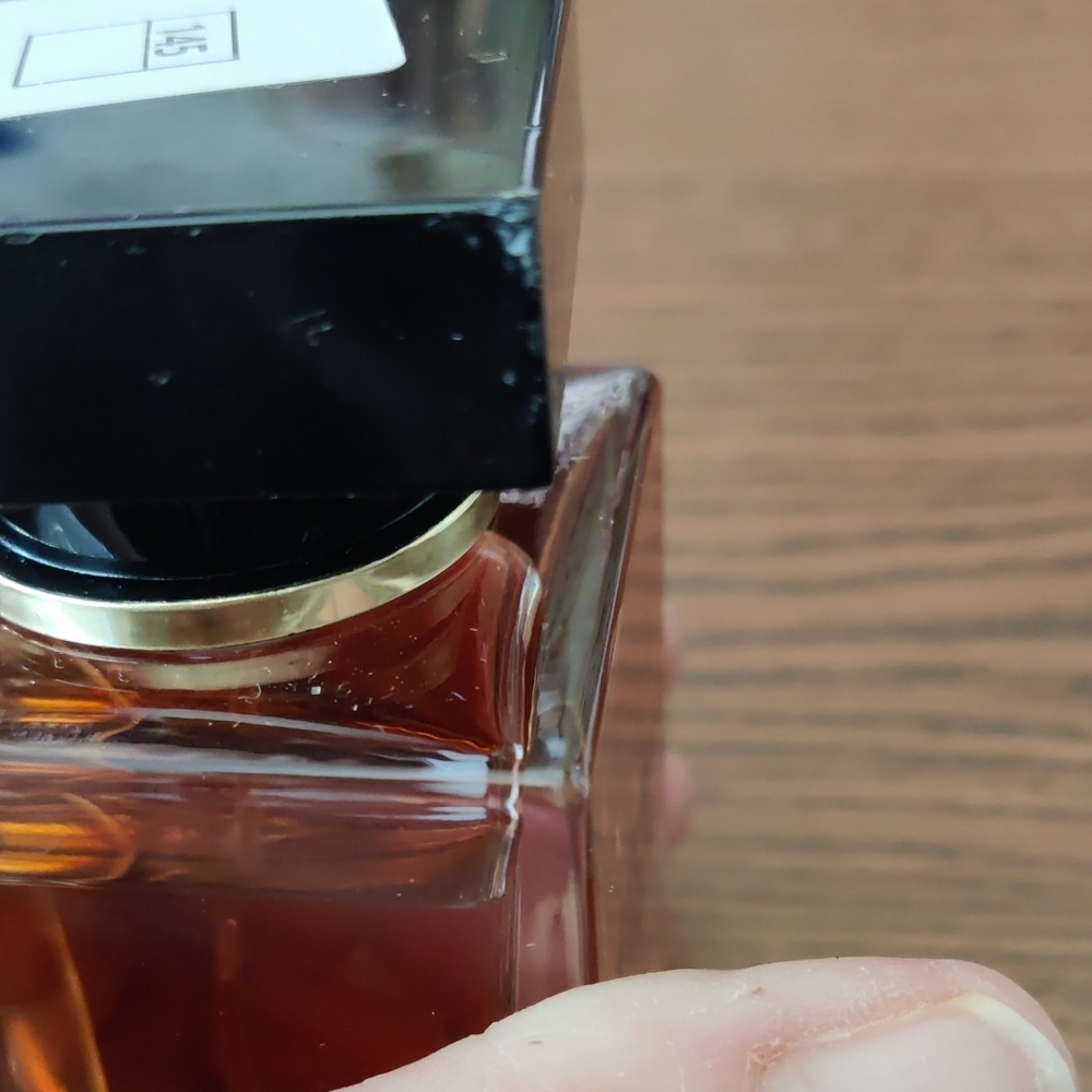 Dolce & Gabbana The Only One Fragrance with Black Cap - Picture 5 of 7